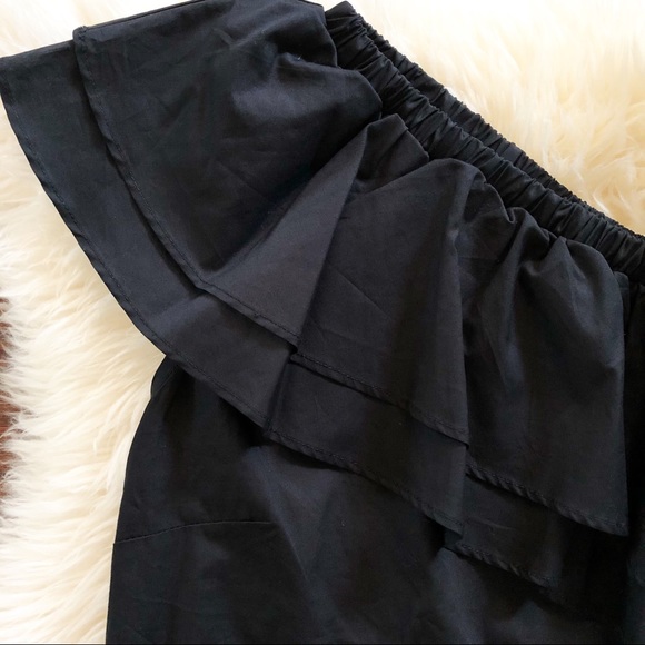 Halogen Black One Off Shoulder Ruffle Top Size S - Picture 4 of 8